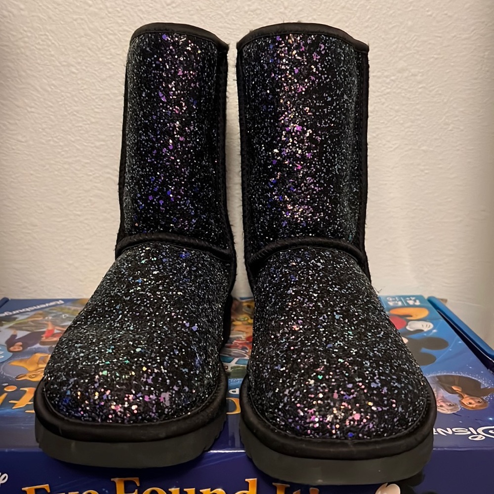 Sparkly uggs size7 worn once!!!!